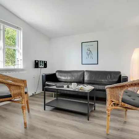 2 Bedroom Stunning In Vaeggerlose * Bøtø By